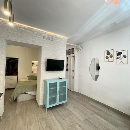 iYOURBASICS Lovely Studio Hinestrosa 23 FREE WIFI&AC Málaga Exterior foto