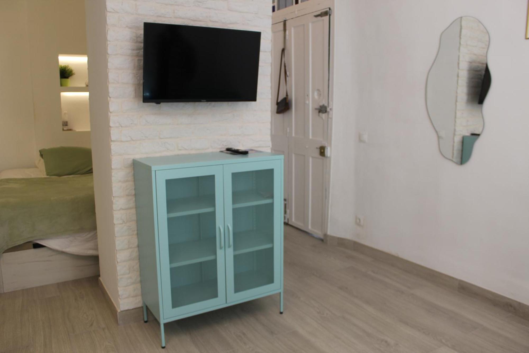 iYOURBASICS Lovely Studio Hinestrosa 23 FREE WIFI&AC Málaga Exterior foto